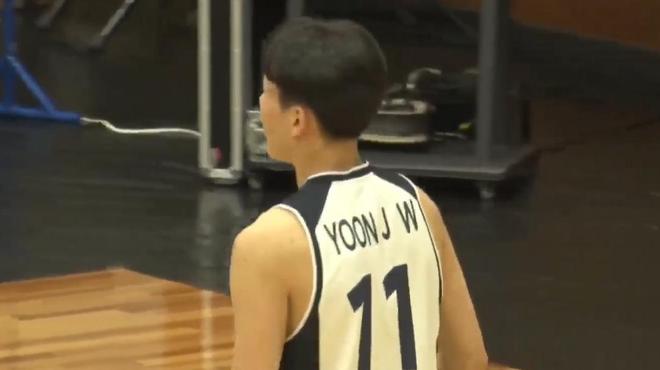官方:青岛红狮签下厦门飞鹭前锋李宗儒